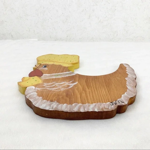 Vintage Wood Hand Painted Chicken Wall Hanging Hen Wearing Bonnet Farmhouse - Picture 4 of 9